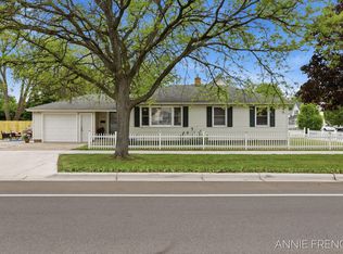 510 Van Raalte Ave, Holland, MI 49423