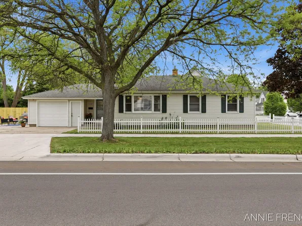 510 Van Raalte Ave, Holland, MI 49423