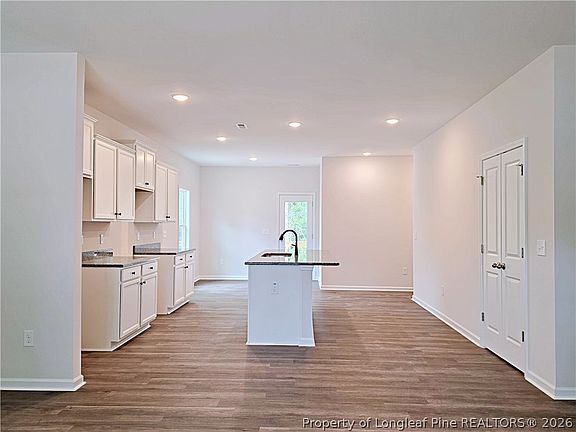 5th image of 331 Appaloosa Dr