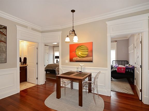 5th image of 2540 W Diversey Ave #302
