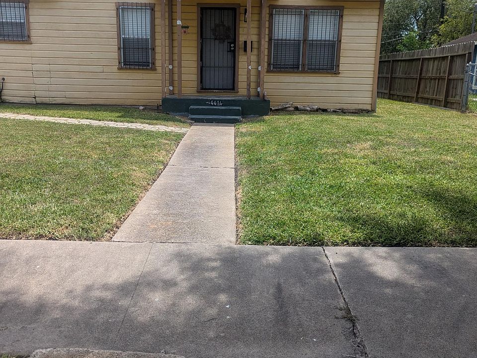 1st image of 414 Nesbitt Dr
