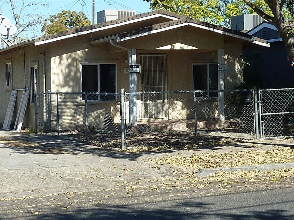 1st image of 819 E 1st St
