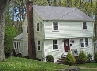 33 Arlington Rd, Melrose, MA 02176