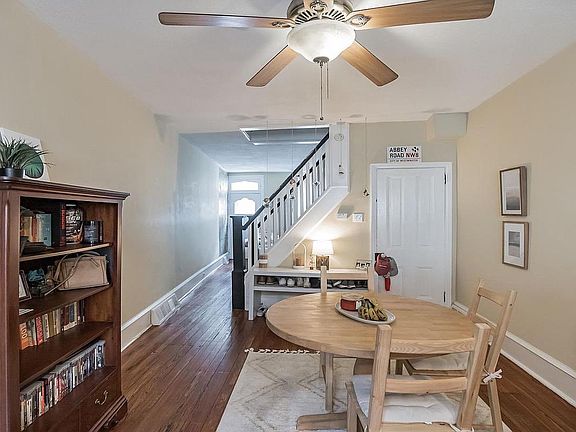 4th image of 4442 1/2 Silverwood St