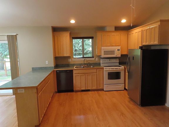 2nd image of 125A Rebel Ln