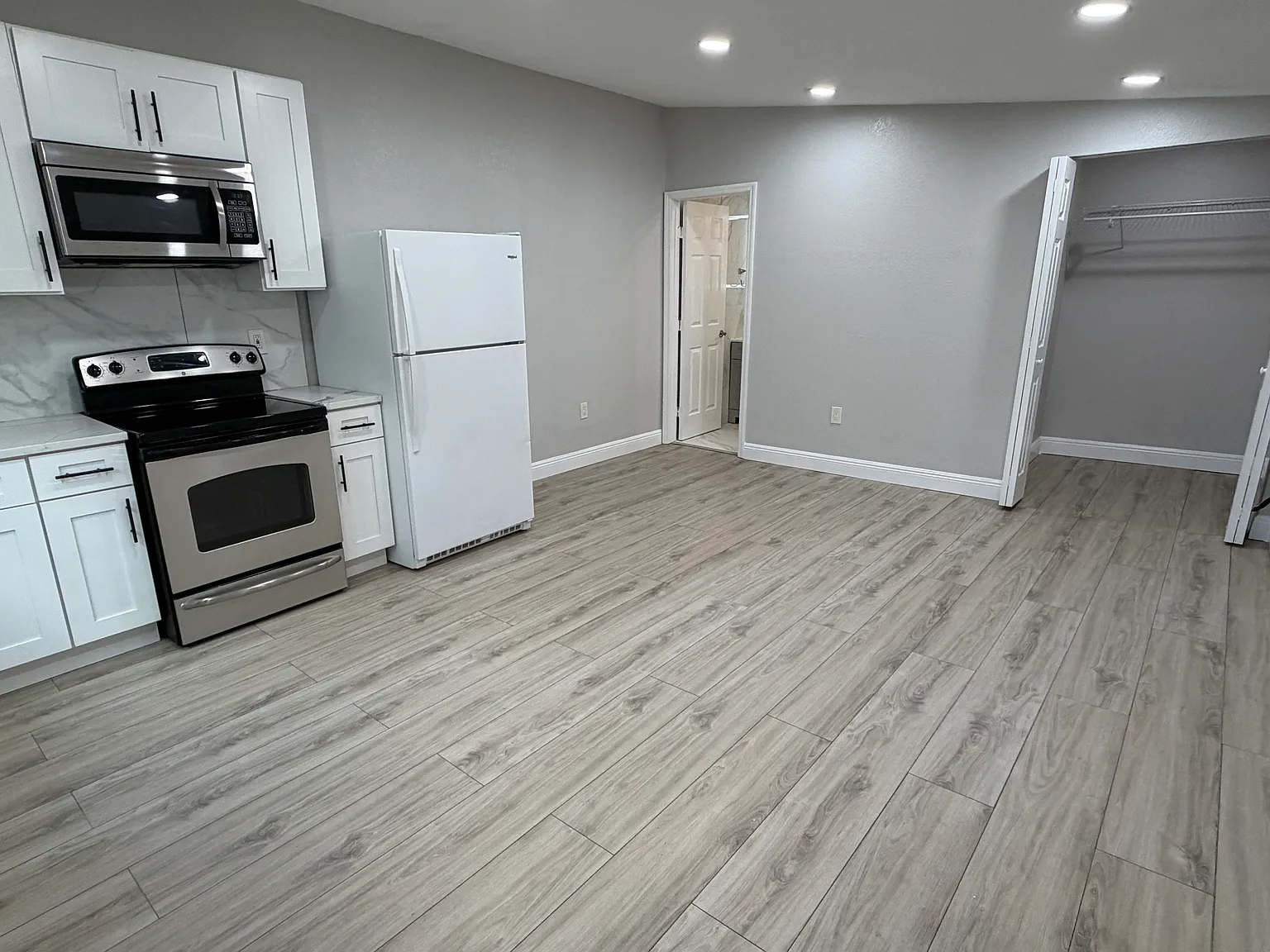 Studio, 348 sqft, $1,300 — Photo 1