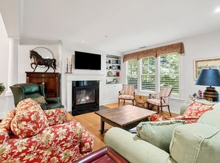 39 Intrepid Cir APT 103, Marblehead, MA 01945