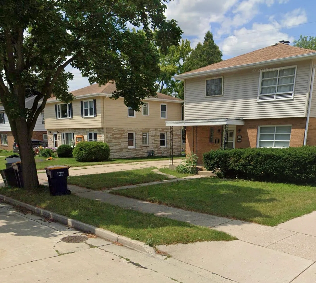 1203 S 111th St — Photo 1