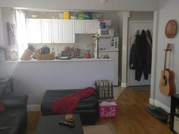 4th image of 41 Mohawk Ave #5