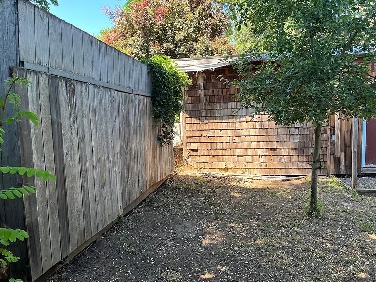 143 Tatum Ln — Photo 26