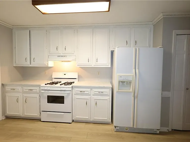 1092 Mountain Springs Dr NW — Photo 5