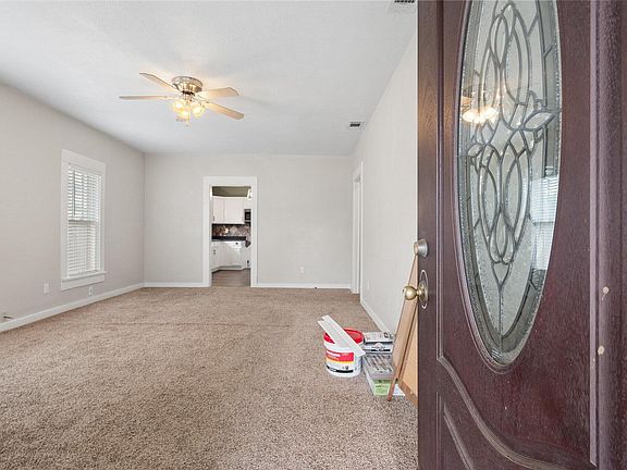 5th image of 307 W Spruce St
