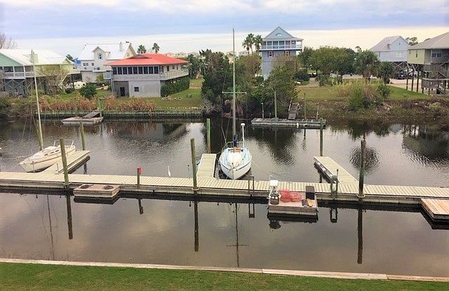 1st image of 31 Harbour Point Dr
