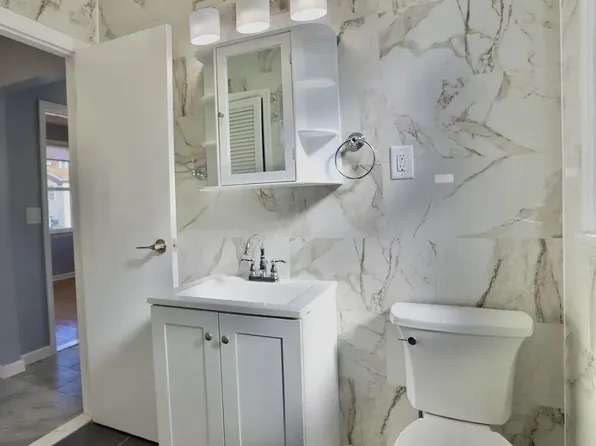 146 Clarke Avenue Clarke Avenue image 12 of 17