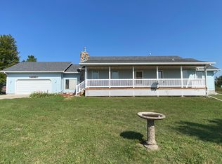 12794 Hobby Dr, Aberdeen, SD 57401