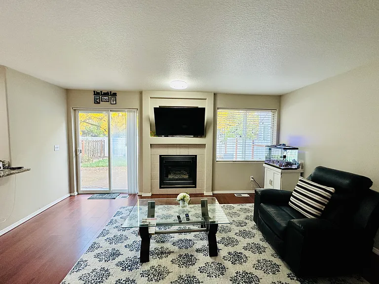5216 NE Schoeler Cir — Photo 5