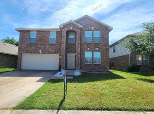12828 Cedar Hollow Dr, Fort Worth, TX 76244