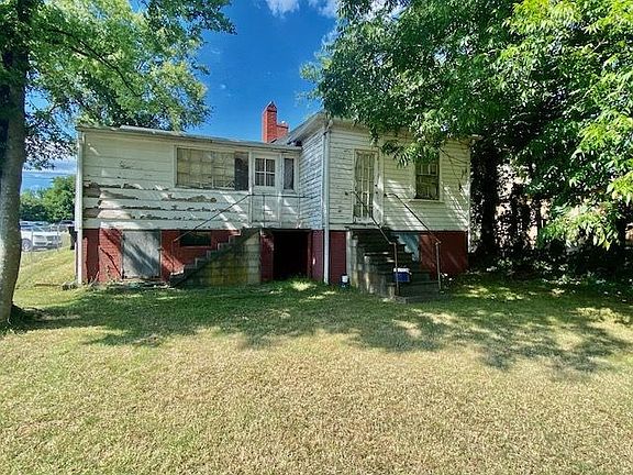 3rd image of 144 Gray St