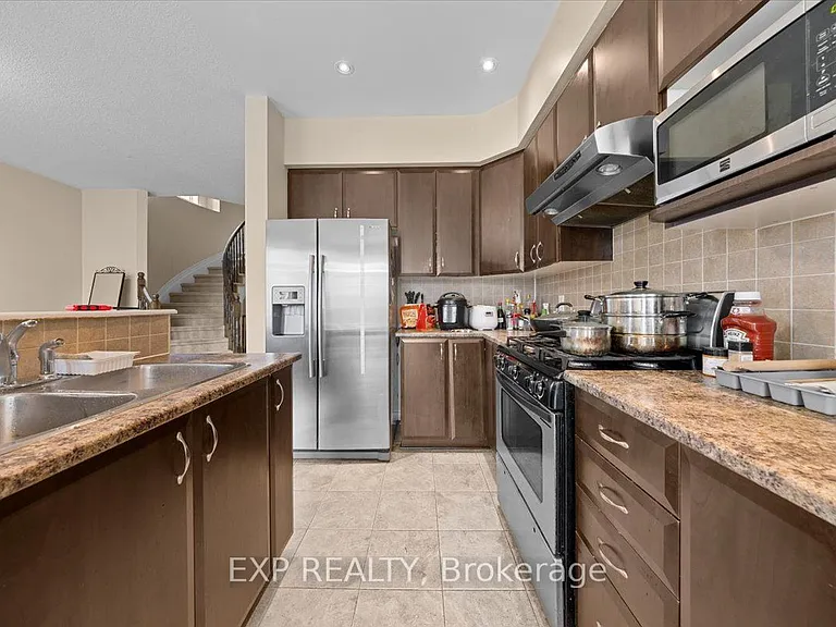 222 Badgeley Ave — Photo 11
