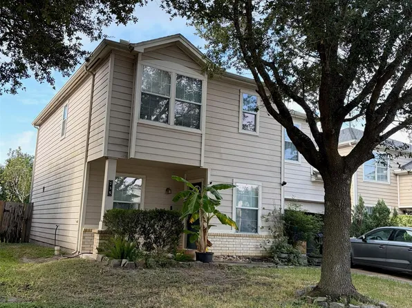 735 Pine Lodge Dr, Houston, TX 77090