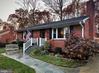 7629 Mendota Pl, Springfield, VA 22150