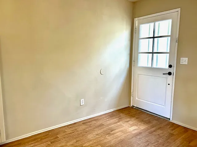 5088 Capehart St — Photo 4
