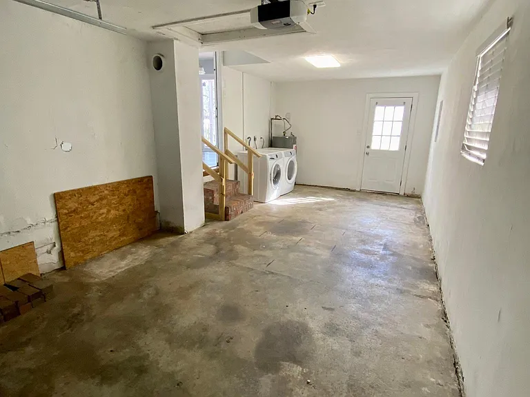 1013 Vanderploeg Dr — Photo 18