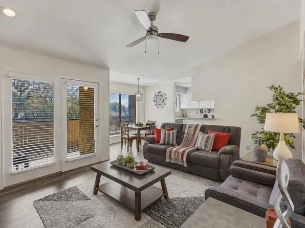 1900 Cloisters Dr APT 322, Arlington, TX 76011