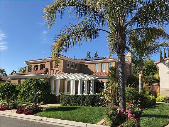 2nd image of 5903 Gleneagles Cir