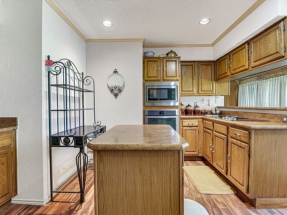 5th image of 6706 Saddle Ridge Rd