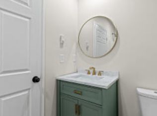 156 Woodford St #1, Portland, ME 04103