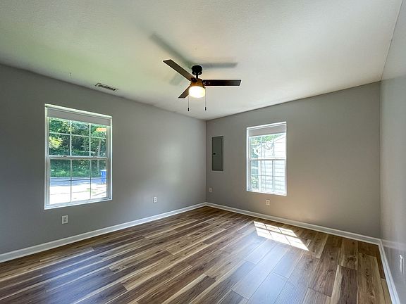 5th image of 159 State St APT A