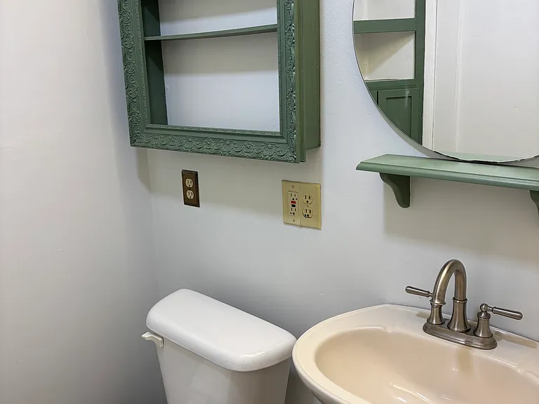 305 E 1st Ave #DOWNSTAIRS — Photo 17