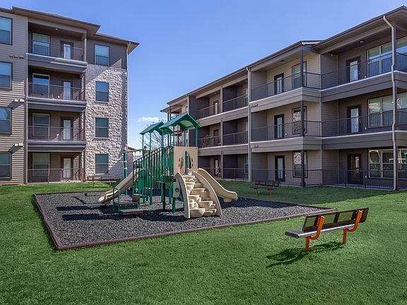 3rd image of 300 Ferguson Dr #5-101