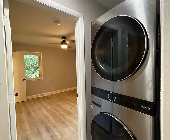 9411 Loblolly Ln — Photo 13