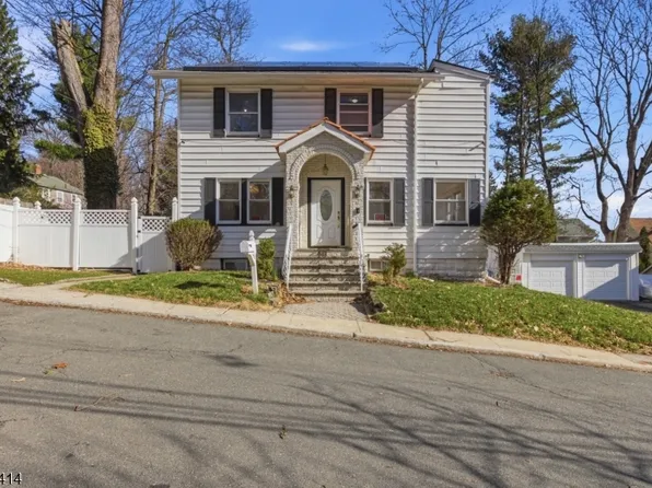 50 Ridgehurst Rd, West Orange Twp., NJ 07052