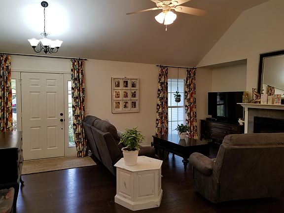 2nd image of 515 Bowie Dr