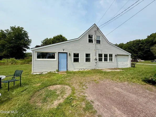 7 Morgans Lane, Fort Ann, NY 12827