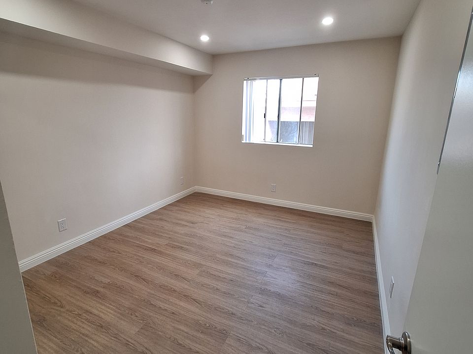 2nd image of 959 S Gramercy Pl APT 308