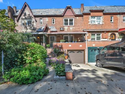 3040 Hobart Street, Flushing, NY, 11377