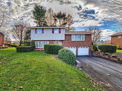 216 Roxbury Dr, Greensburg, PA, 15601