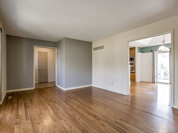 5th image of 977 Northwyck Dr