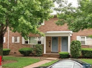 2-3 Virginia Dr #A, Fair Lawn, NJ 07410