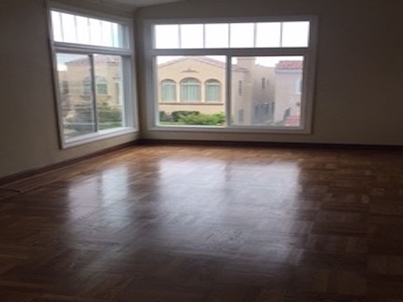 4th image of 2956 24th Ave