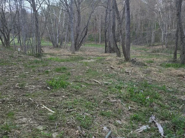 91 Miller Rd, Fairview, NC 28730