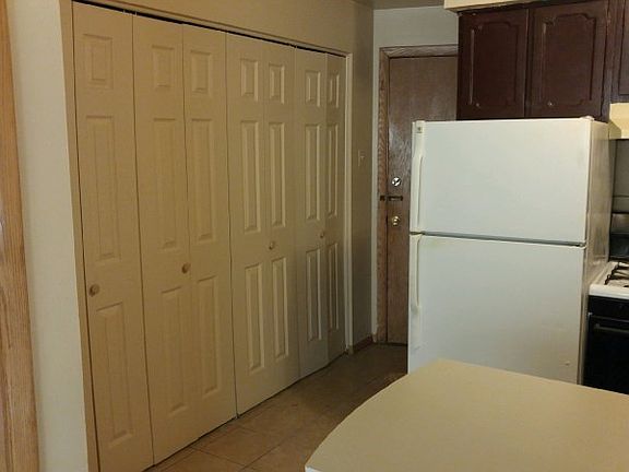 2nd image of 7331 S Kedzie Ave APT 1N
