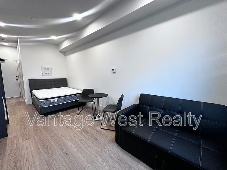 720 Klo Rd #513 — Photo 2