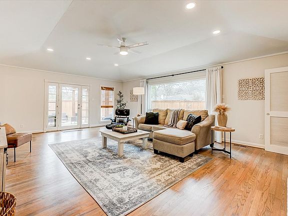 5th image of 934 Sylvania Dr