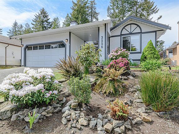 2nd image of 3556 Arbutus Dr S