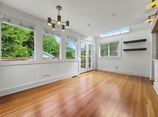 6528 12th Ave NW, Seattle, WA 98117